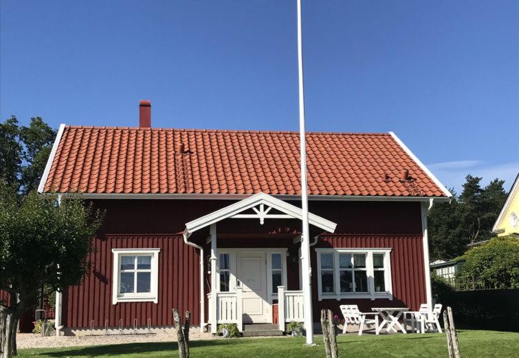 Schlammfarbe_Haus_Rot Schlammfarbe_Schwedenrot