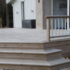 altan_Holzteeroel_Ljus_Tjaerolja_klein altan_Holzteeroel_Ljus_Tjaerolja_klein